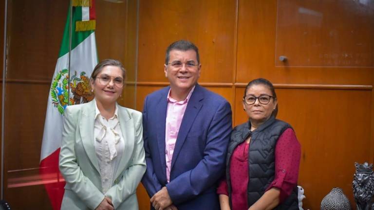 Las doctoras Claudia Pérez Ramírez y María Cristina Ortiz Ramos son la nueva directora y la nueva subdirectora de Servicios Médicos Municipales.