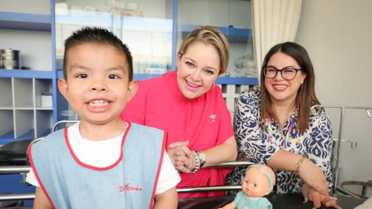 Eneyda Rocha Ruiz, presidenta honorífica del Patronato del Sistema DIF Sinaloa, en su primer día de trabajo sostuvo reuniones en el Centro de Autismo Teletón, en Ecatepec del Estado de México