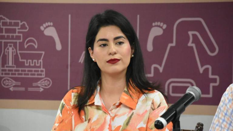 La Secretaria de las Mujeres en Sinaloa, Ana Francis Chiquete, da a conocer las actividades contra la violencia.