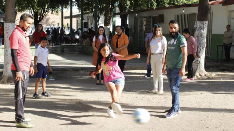 La Escuela Secundaria 24 de Agosto fue la sede de la Jornada Deportiva.