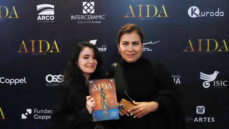 Viven sinaloenses una historia de amor con ‘Aída’