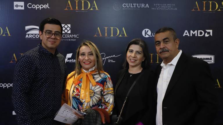 Viven sinaloenses una historia de amor con ‘Aída’