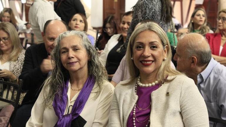 Reconocen a 46 mujeres sinaloenses por su contribución y legado a la sociedad