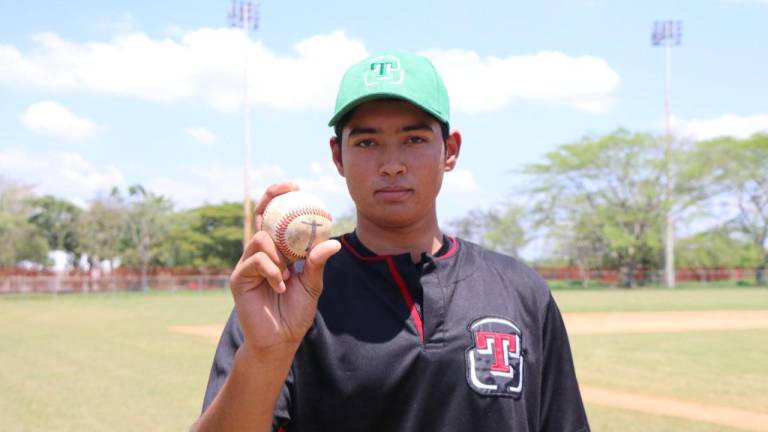 Eddy Félix pulirá sus técnicas de pitcheo en la Academia de República Dominicana de los Tigres de Detroit.