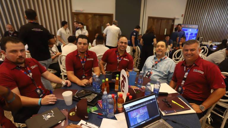 La directiva de Tomateros selecciona a sus refuerzos en el Draft.