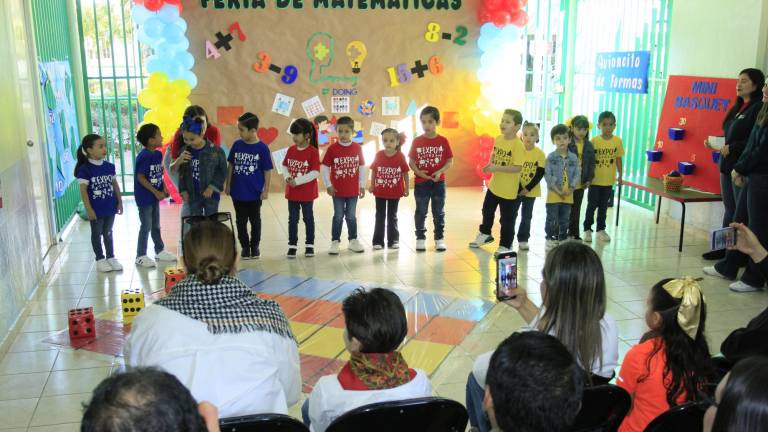 Participan papás, alumnos y maestros en la ExpoSenda