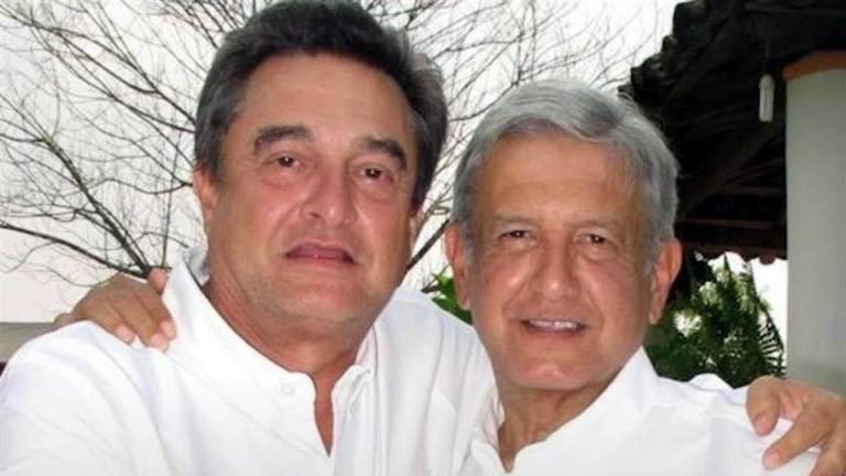 Pío López Obrador con el ahora Presidente de México, Andrés Manuel López Obrador.