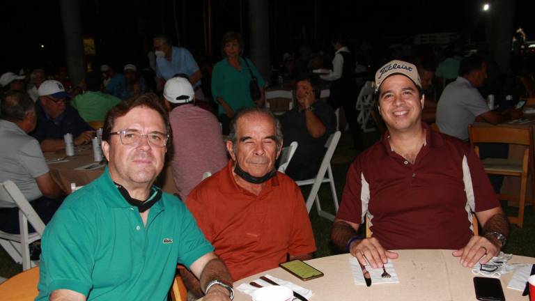 Golfistas viven amistosa competencia en el Country Club de Culiacán