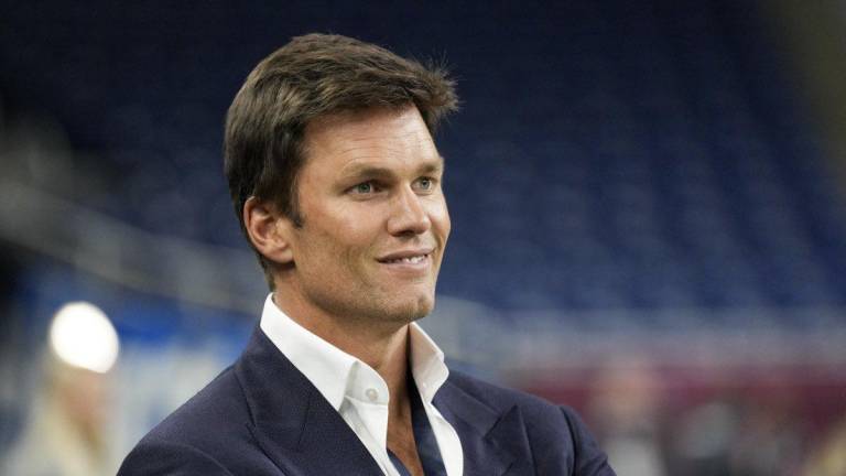 Le tomó 17 meses a los dueños dar su aprobación final para que Tom Brady se uniera al grupo de socios de los Raiders.