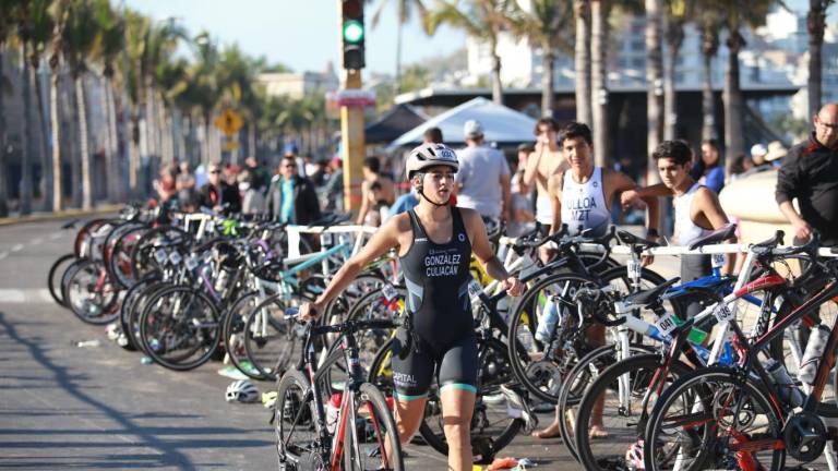 Mazatlán y Ahome, los reyes del triatlón estatal