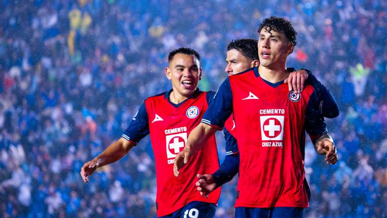 Cruz Azul gana 2-0 y luego le clausuran el estadio.