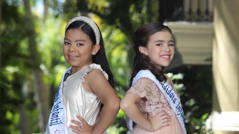 Ángela Salazar y Ximenta Lizárraga son las pequeñas que participan en la contienda de Reina Infantil del Carnaval