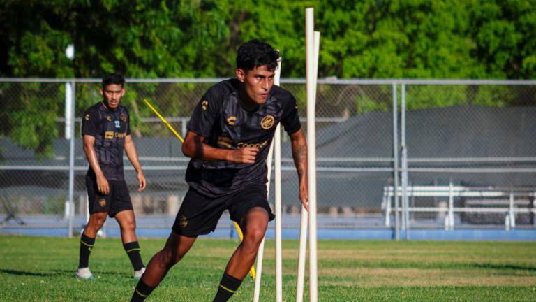 Fernando González llega para buscar consolidarse en el mediocampo sinaloense.