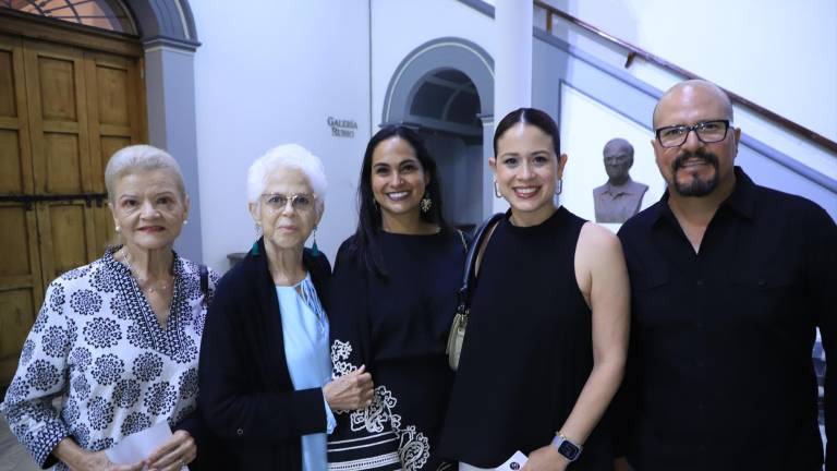 Andrea de Castro, María Antonieta Herrera, Yesid González, Karla Núñez y Enrique Castro.