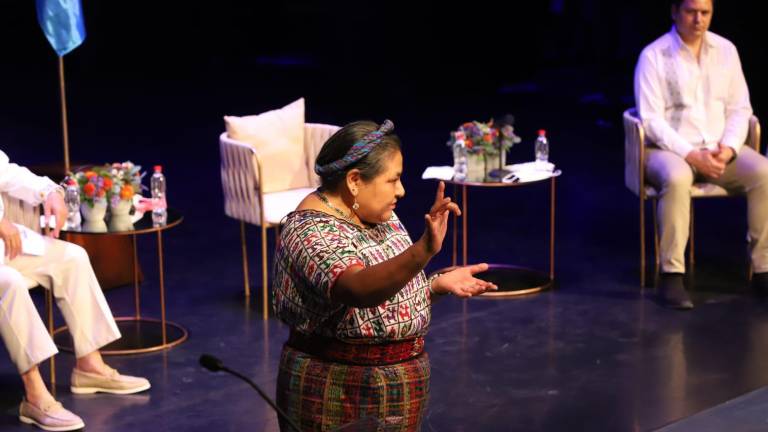 Rigoberta Menchú Tum, Premio Nobel de la Paz, en su última visita a Mazatlán.