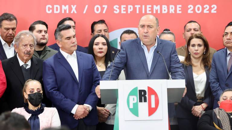 Rubén Moreira, del PRI , dice que Felipe Calderón obligaba a gobernadores a firmar contratos si pedían el Ejército