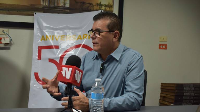 Édgar Augusto González Zataráin como Alcalde Interino de Mazatlán , en entrevista con Noroeste.