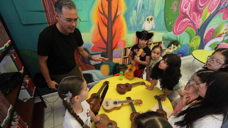 El taller es impartido por el maestro Luis Ildefonso Núñez Valenzuela.