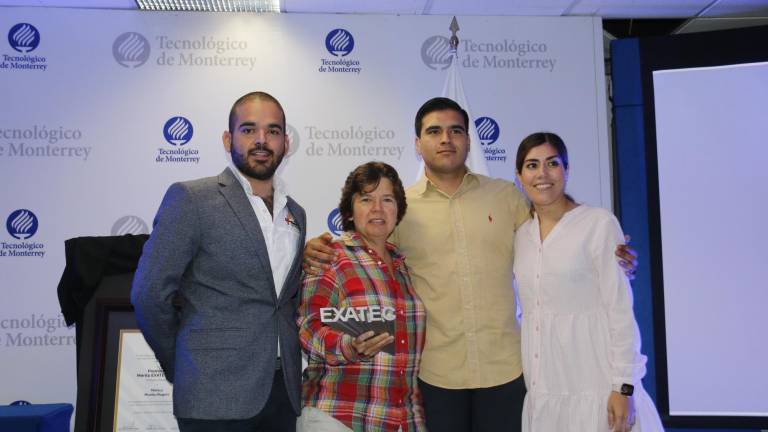 Mónica Murillo Rogers recibe el Premio Exatec 2020, la máxima distinción a egresados