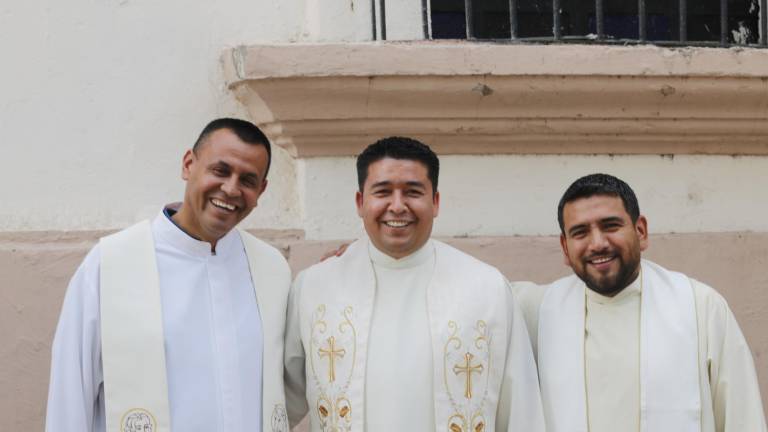 Celebra la iglesia su Misa Crismal