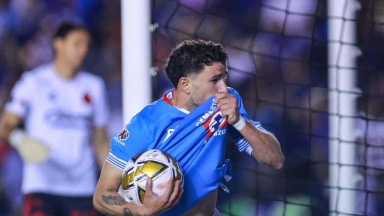 Cruz Azul remonta y avanza a semifinales donde se las verá con América