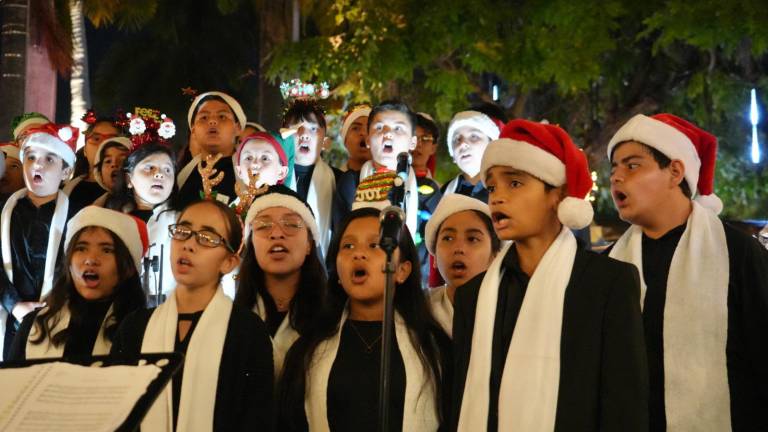 Comparte el Coro Infantil su espíritu navideño