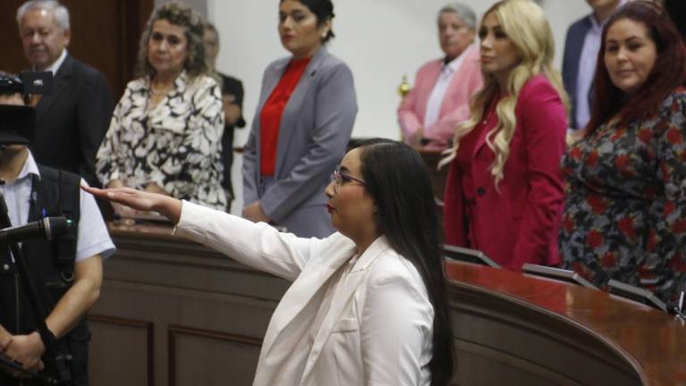 Karina Isabel Franco Meza rindió protesta como Diputada local suplente, en lugar de Almendra Negrete.