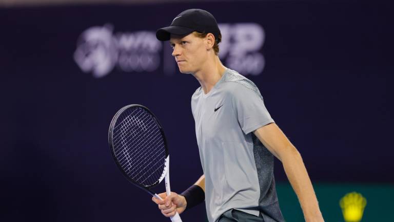 Jannik Sinner se instaló en las semifinales del Abierto de China.