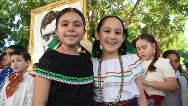 Celebran alumnos del Senda la Revolución Mexicana