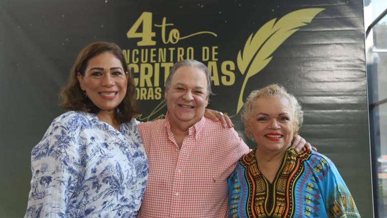 Exponen su arte literario en el Cuarto Encuentro de Escritoras y Lectora Sinaloenses