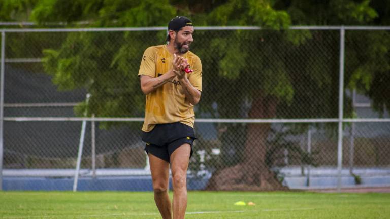 Sebastián Abreu buscará cambiar el rumbo de Dorados.