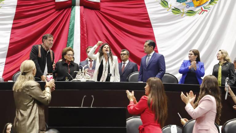 Luisa María Alcalde Luján, secretaria de Gobernación, entregó al Congreso el último informe de gobierno de López Obrador.