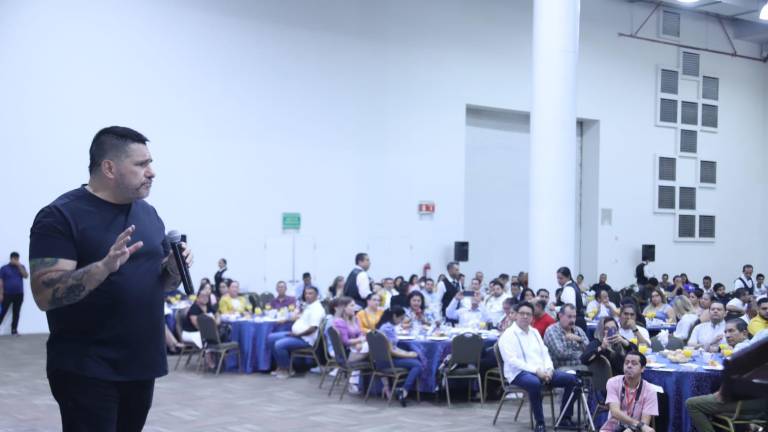 David Páramo disertó la conferencia “Panorama Económico de México” en el Centro de Convenciones de Mazatlán