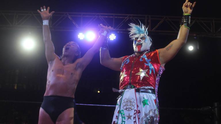 Negro Casas y Psycho Clown se quedaron con la lucha estelar en Culiacán.