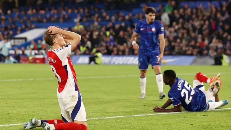 Arsenal empata con Chelsea y suma cuatro partidos sin ganar