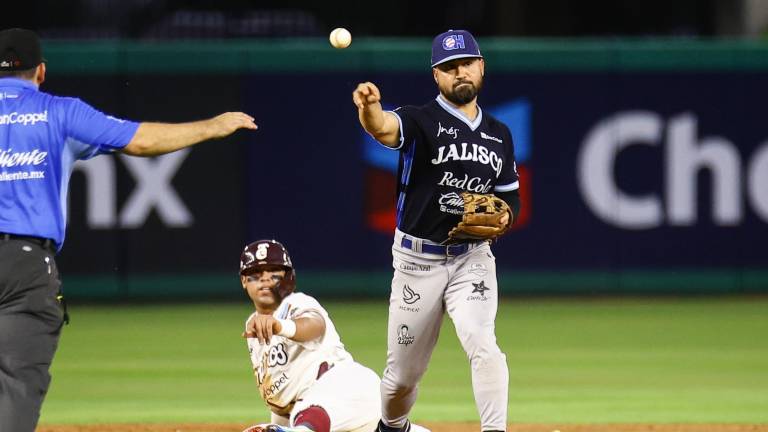 Tomateros de Culiacán vuelve a sacar la escoba para extender su racha a siete victorias en fila