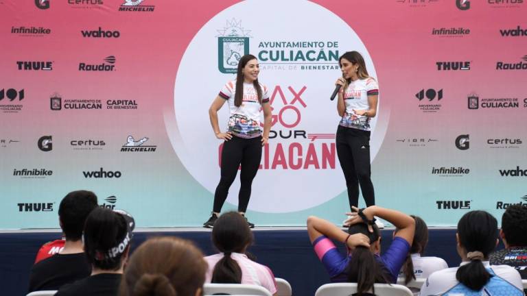 Luz Daniela Gaxiola y María Antonieta Gaxiola conversaron con los asistentes.