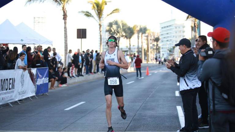 Mazatlán y Ahome, los reyes del triatlón estatal