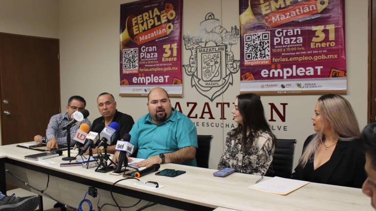 Rueda de prensa para dar a conocer la Feria del Empleo “EmpleaT” en Mazatlán.