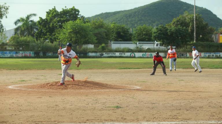 Turbiza es sorprendido por Amigos del Patín en Liga de Meseros