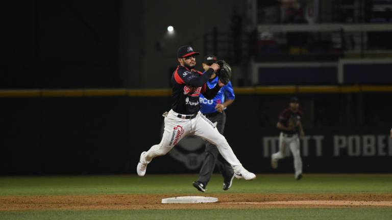 Con grueso rally en la octava, Algodoneros amarra la serie ante Mayos