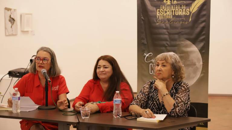 Laura Medina, Karina Castillo y Melly Peraza