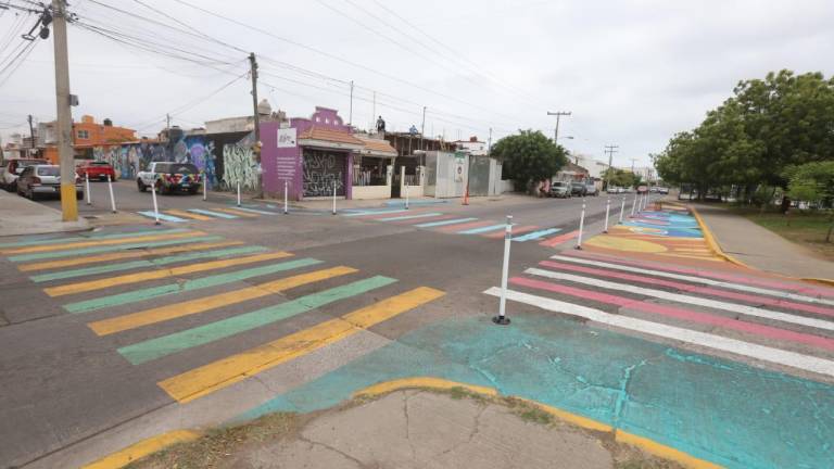 Este jueves inauguraron del primer crucero del proyecto ‘Pasos Mágicos Mazatlán’, en la avenida Juan Pablo II, en el fraccionamiento Villa Galaxia.