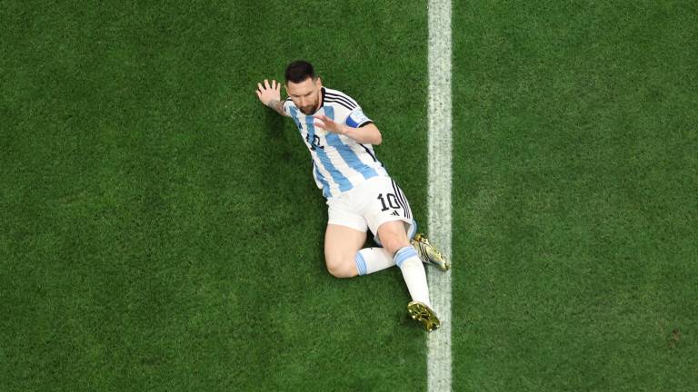 Lionel Messi reportará al PSG a principios de enero