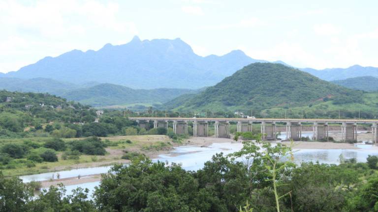 El río Baluarte refirió que visiblemente se ha mantenido bajo su nivel en comparación con otras temporadas.