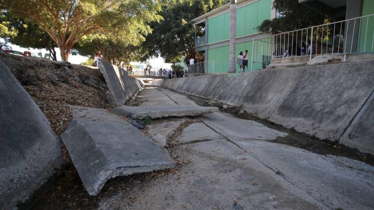 Pide Cobaes 95 reparar el canal pluvial de Las Mañanitas