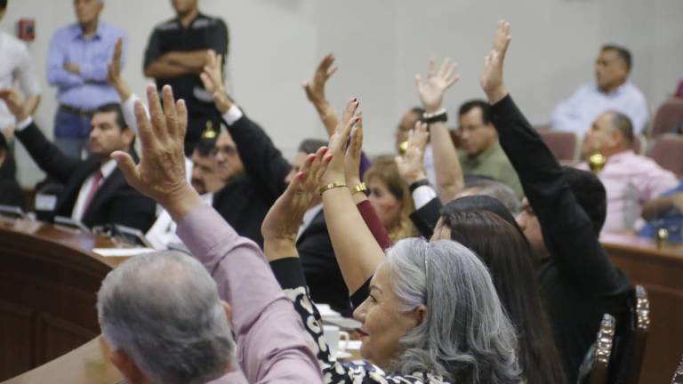 El Congreso de Sinaloa aprueba la reforma constitucional relacionada con los salarios.