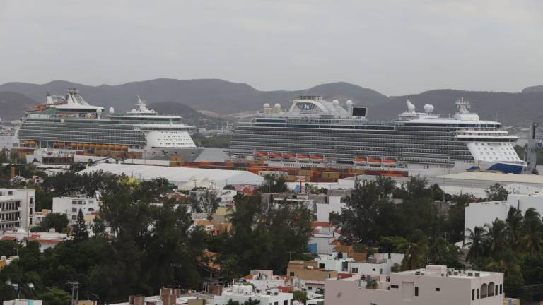 Arriban a Mazatlán el Navigator of the Seas y el Majestic Princess con más de 7 mil cruceristas