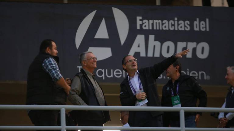 Ricardo Salinas visitó el Kraken.