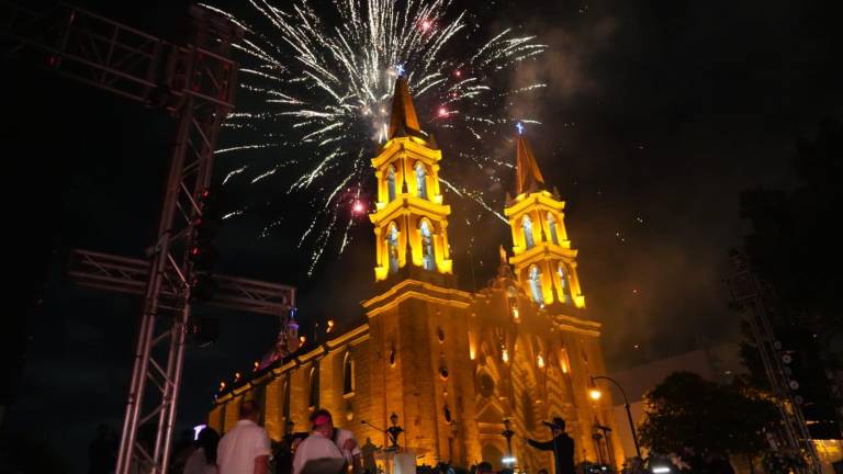 Iluminan Catedral en velada musical--- no publicar. es de empresa... no se autorizó